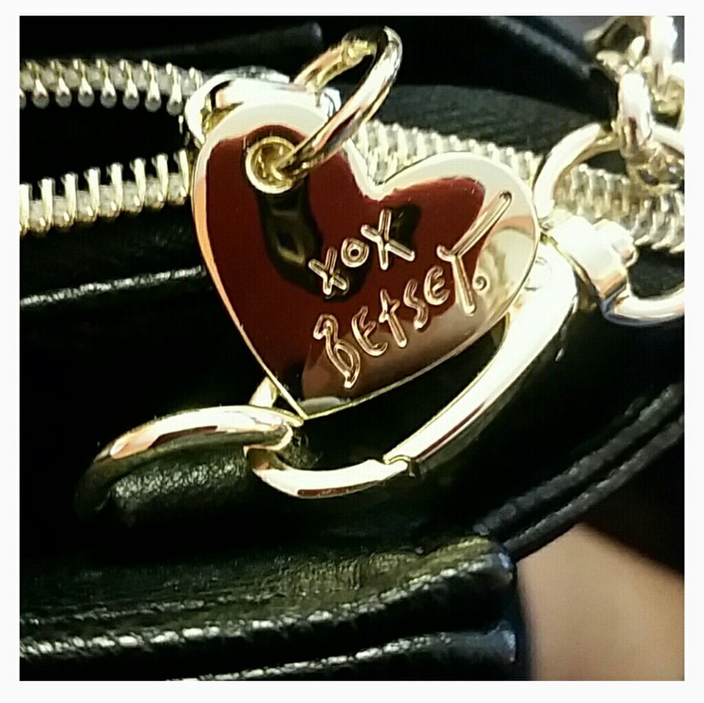 *SOLD*Cute Betsey Johnson Purse